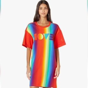 UGG PRIDE LOGO TSHIRT DRESS